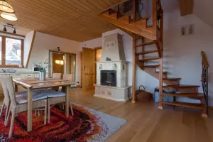 Apartamentai HANKA - Jaukus židinys svetainėje